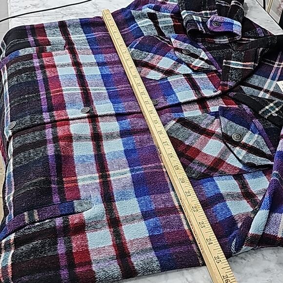 NWT Womens Sz M Shacket Blue and Red Plaid Pockets Wool Blend Jade and Ivory - Picture 9 of 13